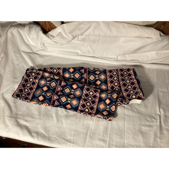 Lot Of 2‎ LulaRoe Leggings OS 0-10 Geometric Comfy - Picture 4 of 4
